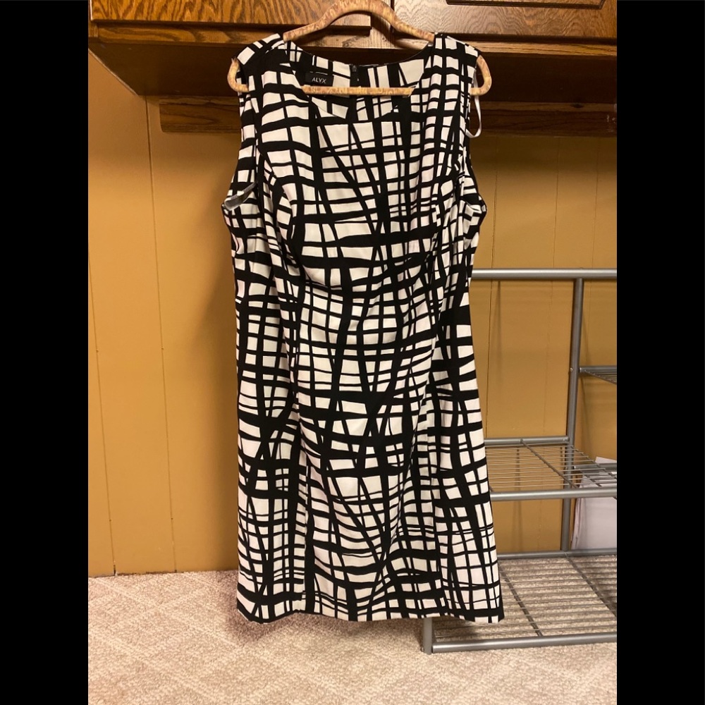 Black and white Dress